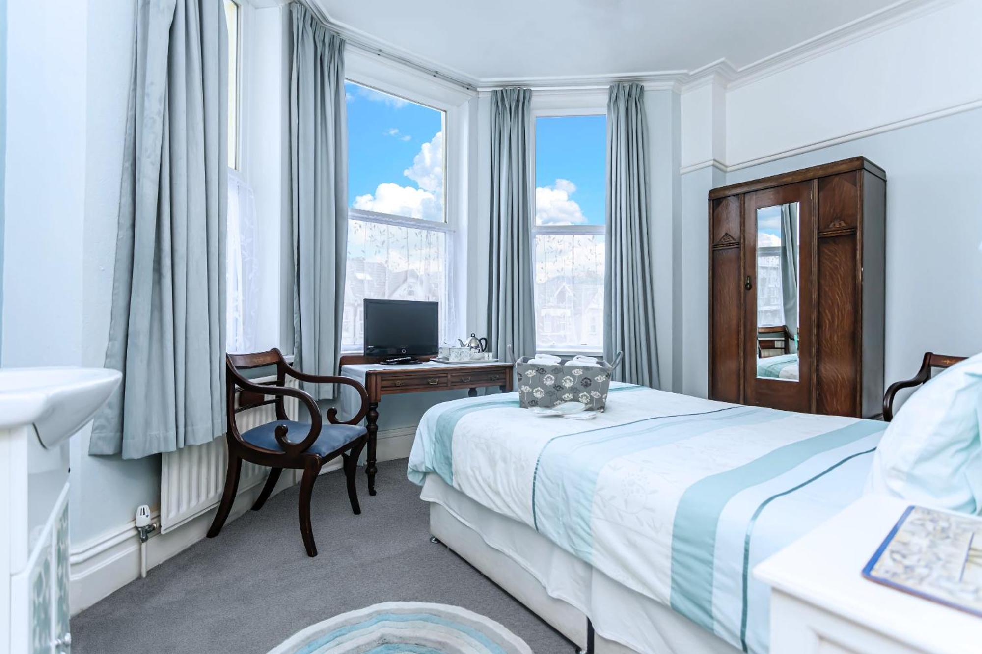 The Ravensbourne Hotel Борнмът Екстериор снимка