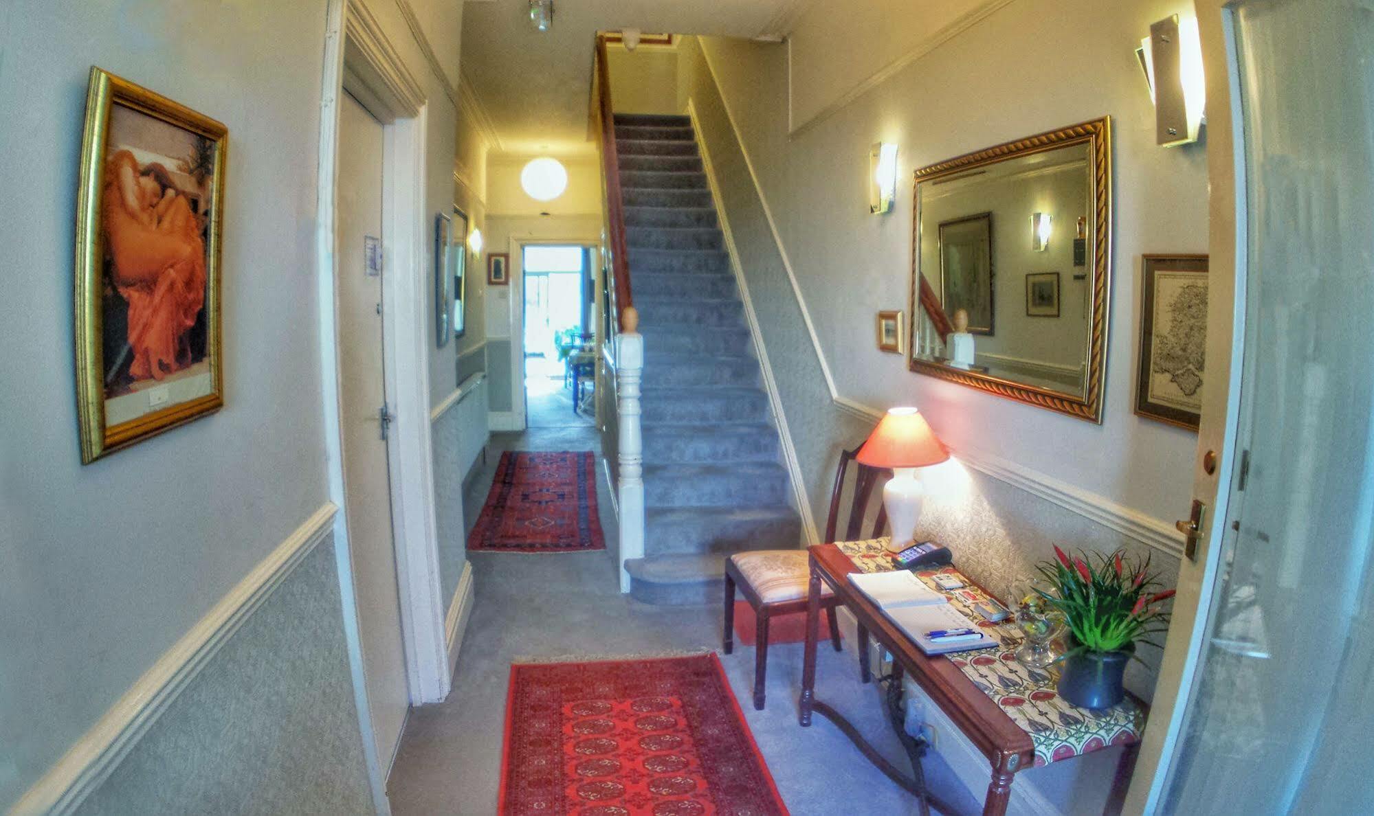 The Ravensbourne Hotel Борнмът Екстериор снимка